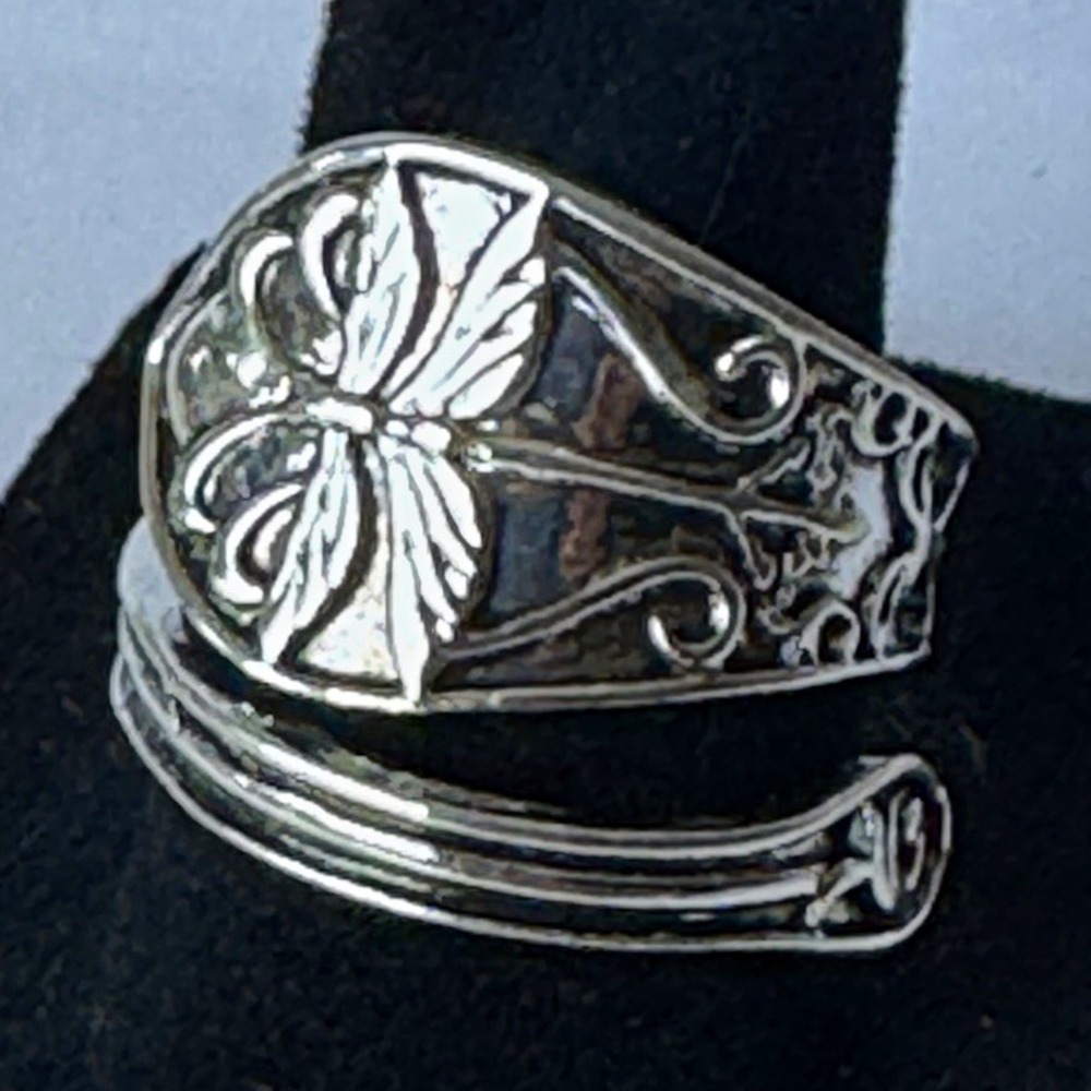 Silver Tone Flower Wrap Open Band Ring Adjustable Metal Size 8 MPN 0163 - Picture 2 of 9
